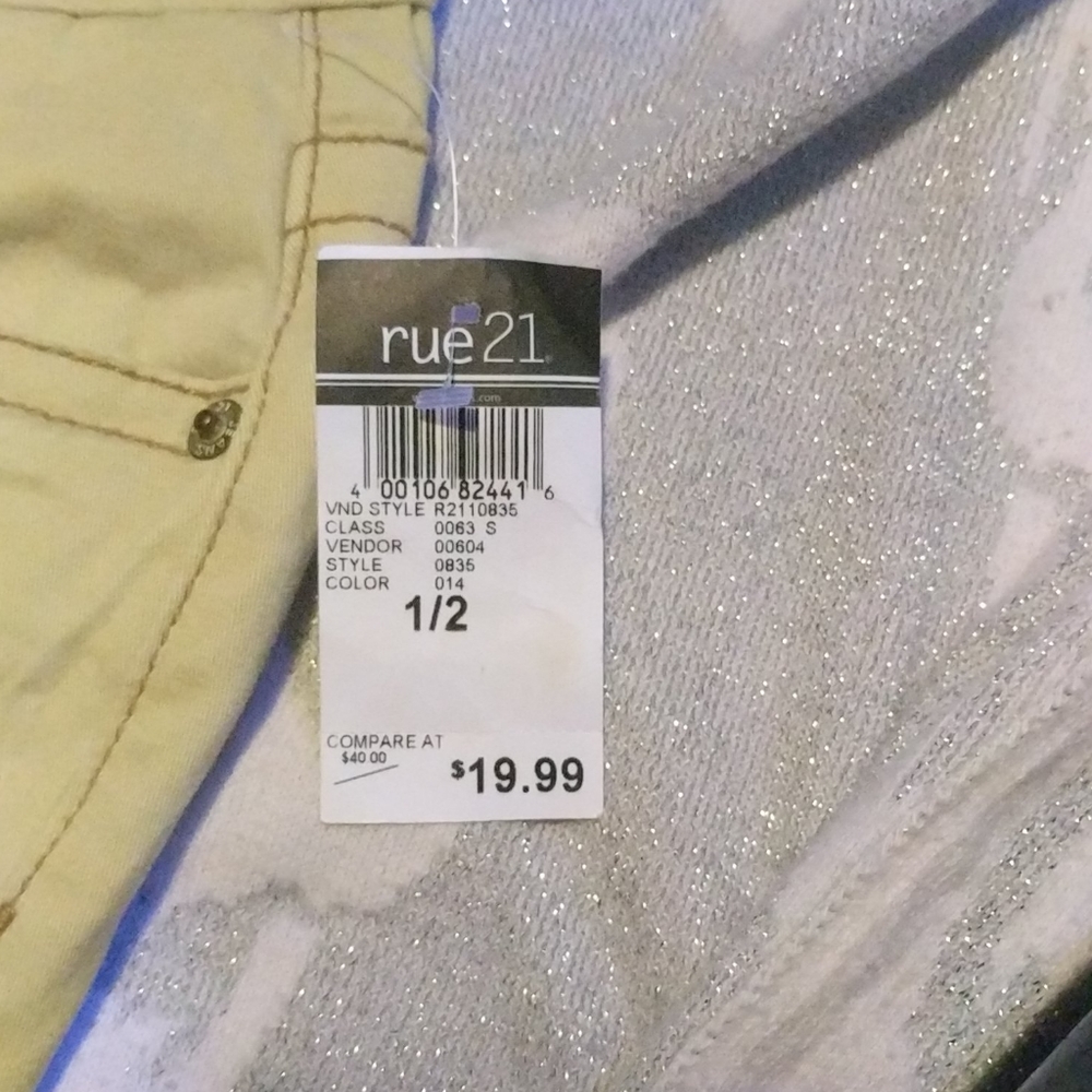 Pants - Picture 3 of 4